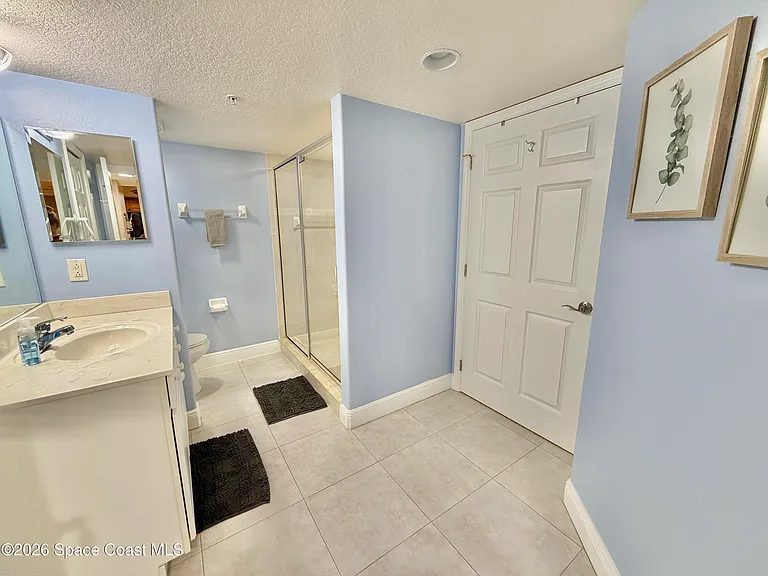 551 Casa Bella Dr #204 — Photo 36