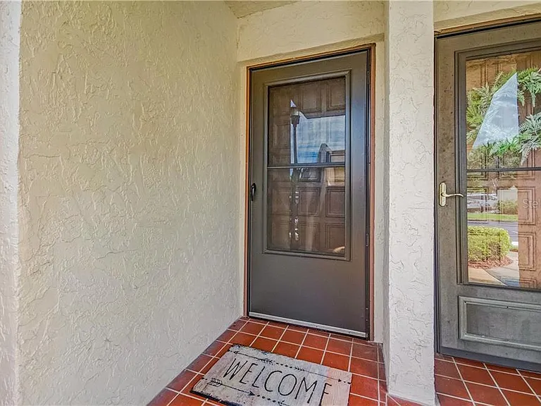 6154 Burnside Cir — Photo 3
