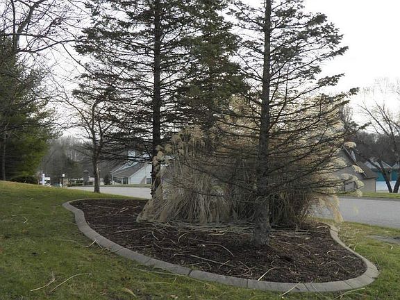 2nd image of 4880 N Briar Gate Dr