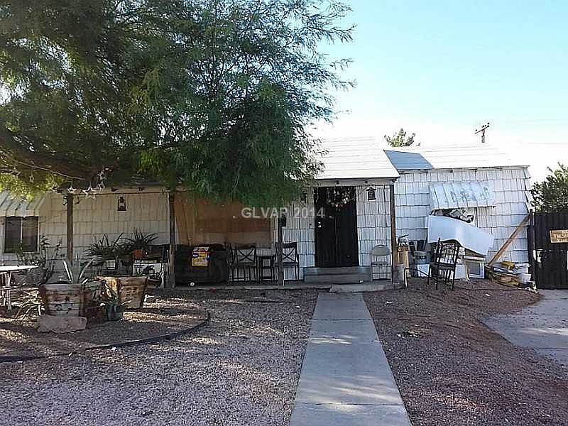 1st image of 1208 Chapman Dr