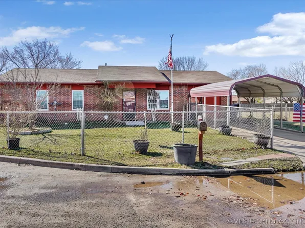 498 Scenic Ln, Skiatook, OK 74070