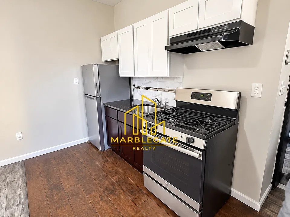 252 Lehigh Ave #33A