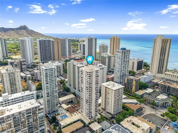 2410 Cleghorn St APT 1904, Honolulu, HI 96815