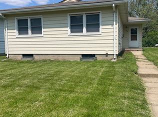 137 Western Ave, Waterloo, IA 50701