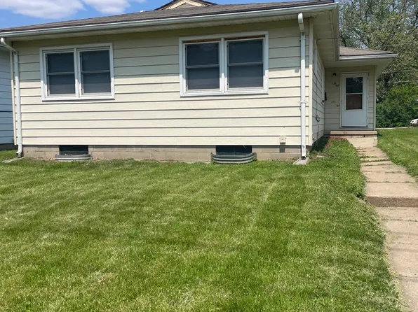 137 Western Ave, Waterloo, IA 50701