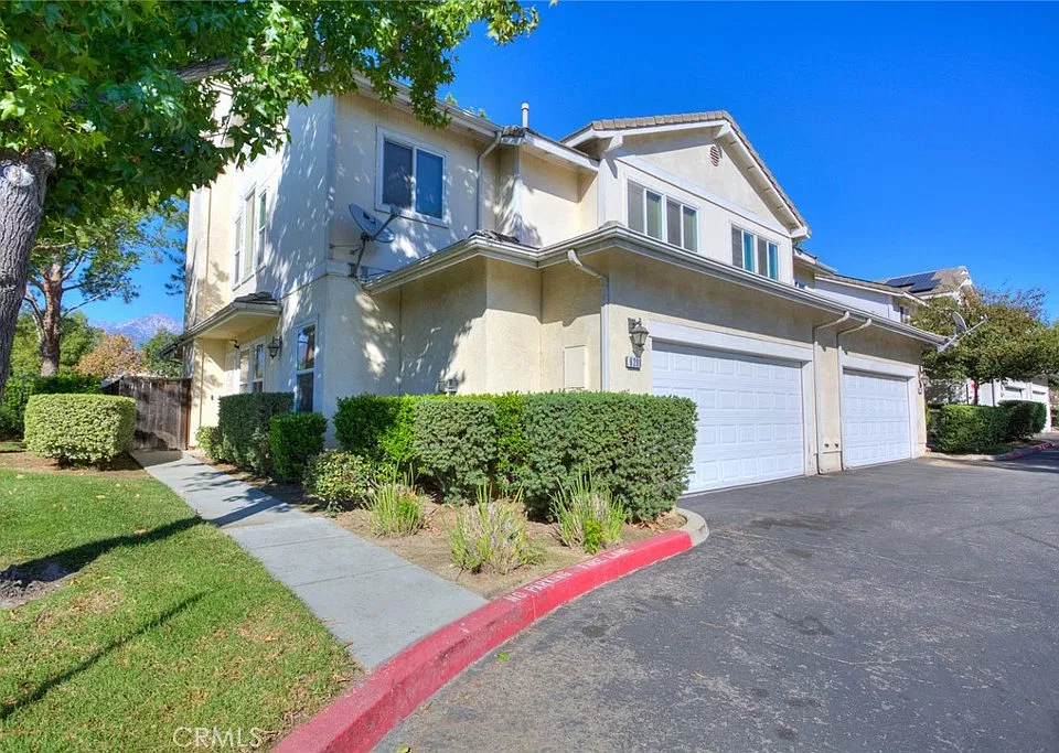 9206 E Rancho Park