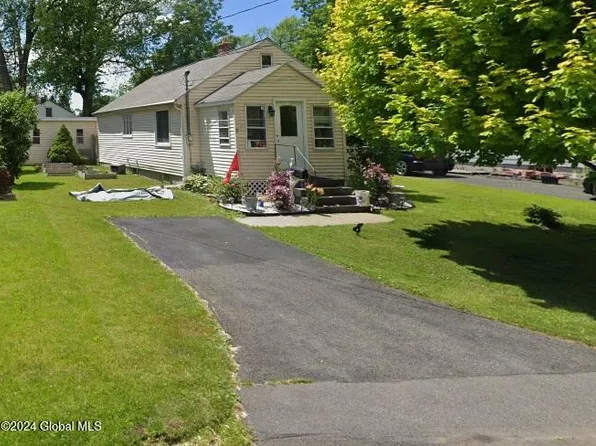 7 N 3rd Street, Cohoes, NY 12047
