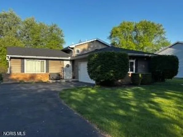 1740 Cass Rd, Maumee, OH 43537