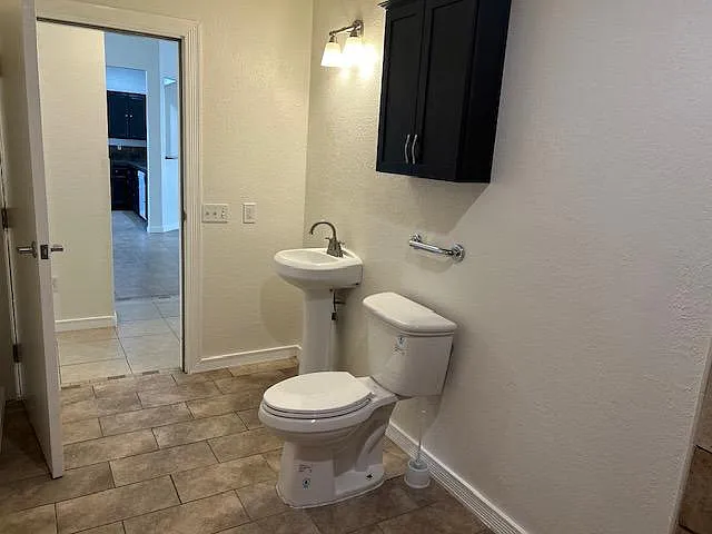 1296 Alderwood Ln — Photo 12