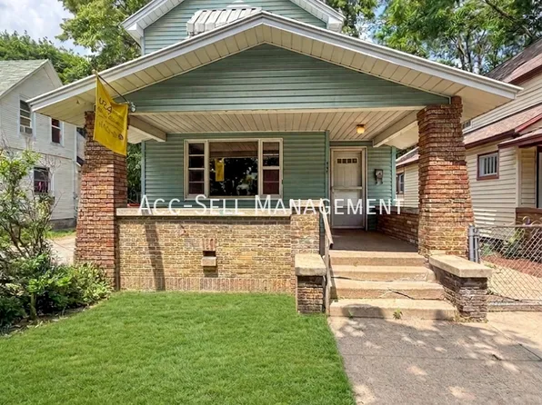 747 7th St NW, Grand Rapids, MI 49504