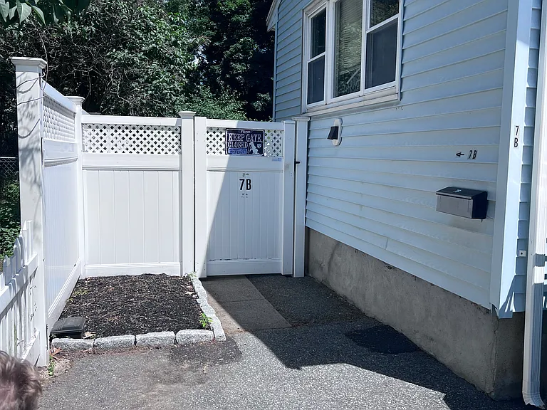 7 Olympia Ave #B — Photo 1