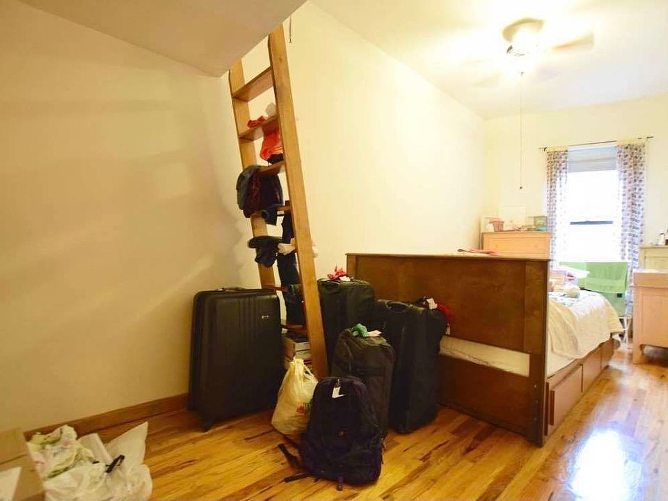 2nd image of 50 W 90th St #C1