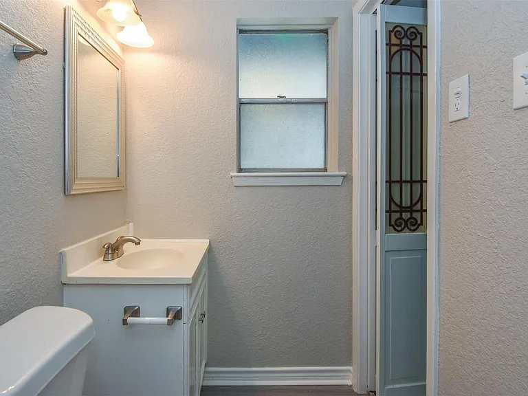 11719 Murr Way — Photo 16