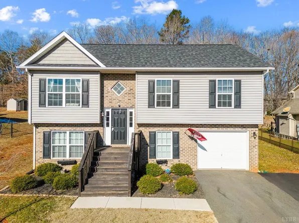 128 Wynbrooke Pl, Madison Heights, VA 24572