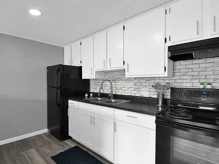 Willow Run Apartments — Photo 9