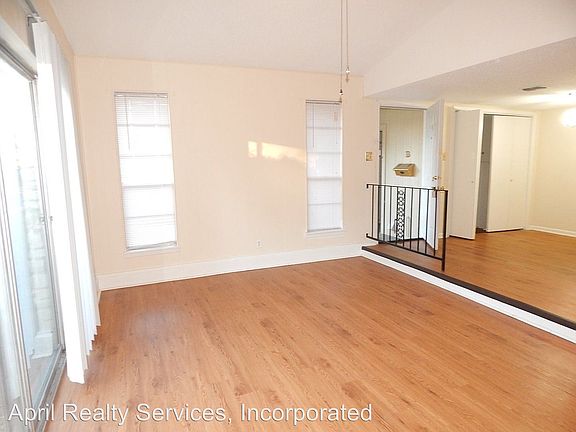 4th image of 1407B Fairfield Dr