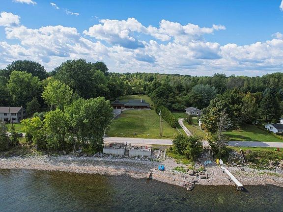 2nd image of 1099 E Shore Road