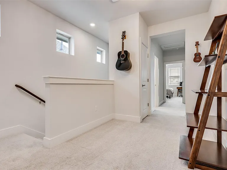 8608 McKamy Dr — Photo 21