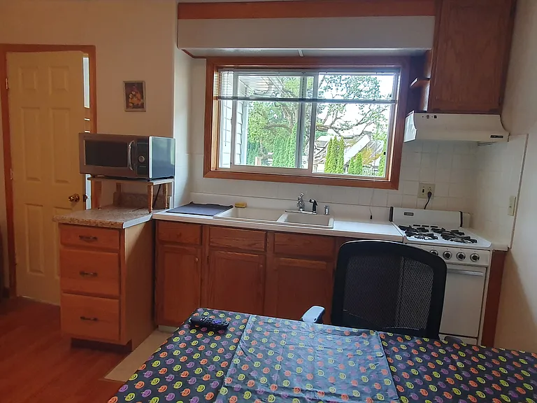 2-11695 SW Greenburg Rd #2 — Photo 11