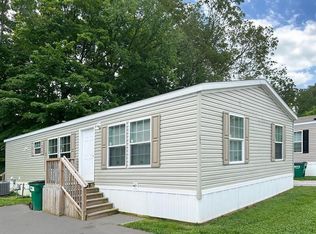 294 Shady Brook Hts UNIT 294, Greenwood, IN 46142