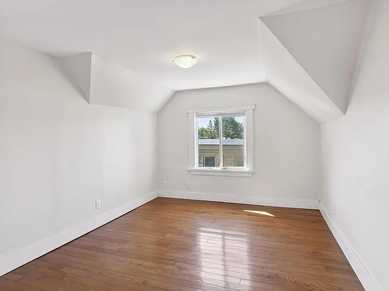 2734 Pillsbury Ave S #2 — Photo 9