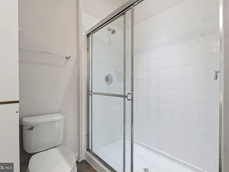 4505 Foster Ave — Photo 20