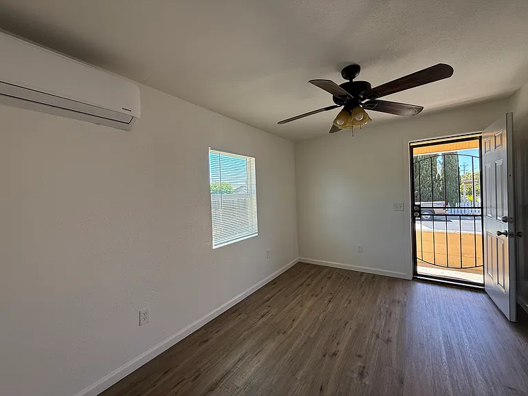 401 Star St — Photo 2