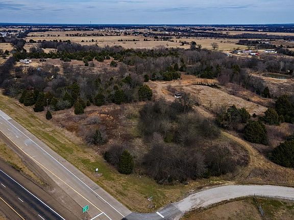 3rd image of 19183 E Highway 175