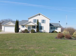 10710 Cross Station Rd, Girard, PA 16417