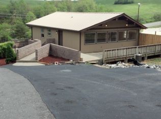 451 Dry Hill Rd, Beckley, WV 25801