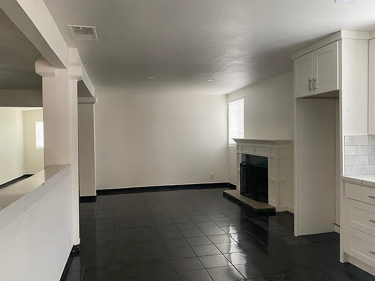 115 Cortland Cir #1 — Photo 5