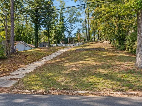 2189 Park Ter, College Park, GA 30337