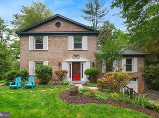 2295 Dunster Ln, Potomac, MD 20854