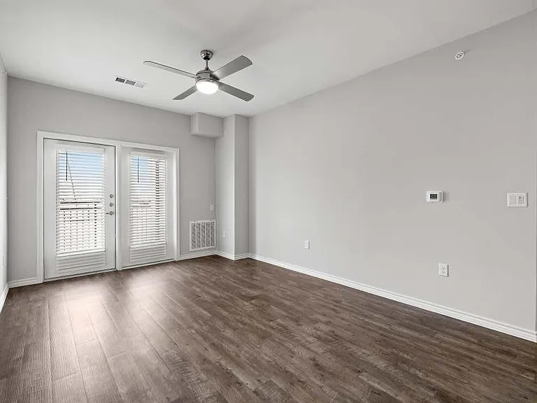 2551 N North Guadalupe St #2209 — Photo 9