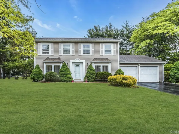23 Magnet Street, Stony Brook, NY 11790