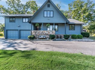 14 Hillcrest Dr, Holiday Island, AR 72631