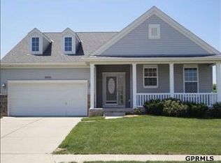 3958 S 190th St, Omaha, NE 68130