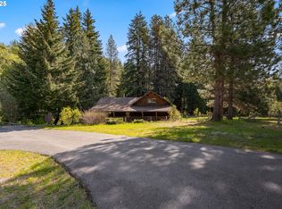 96 Mt Adams Rd, Trout Lake, WA 98650