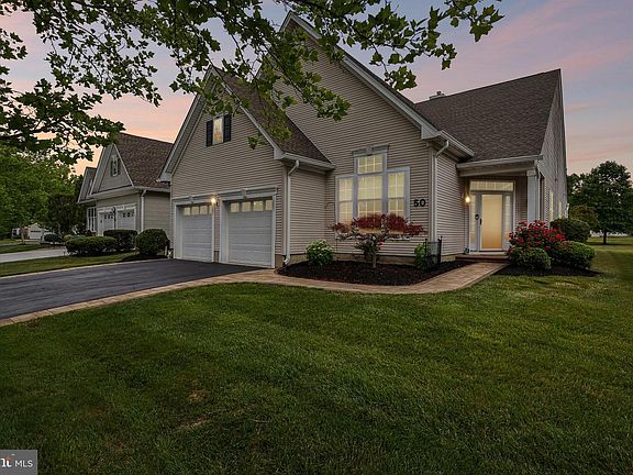 2nd image of 50 Sedona Blvd