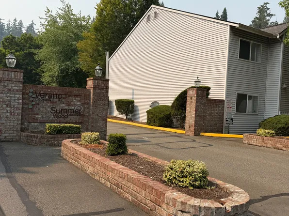 9805 Avondale Rd NE APT 240, Redmond, WA 98052