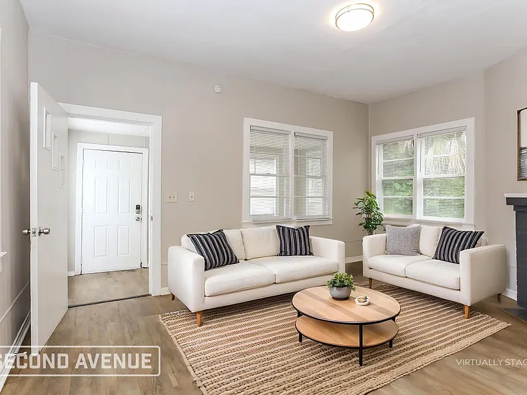 3403 Phoenix Ave — Photo 2