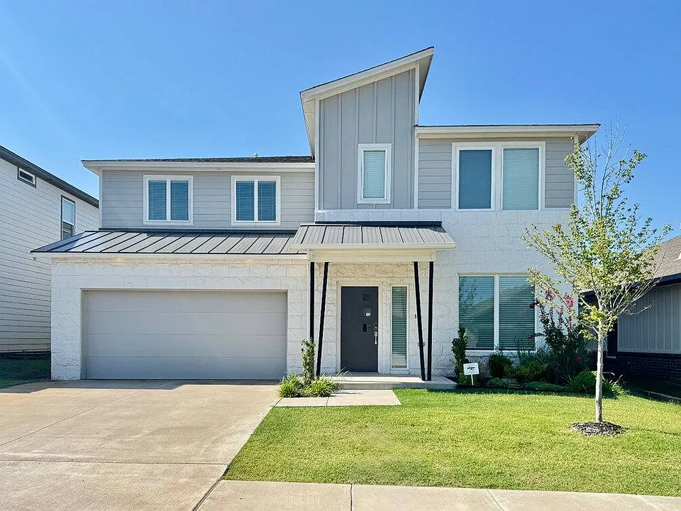 520 NW 176th Ter