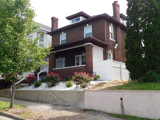 1st image of 1334 Lincoln St