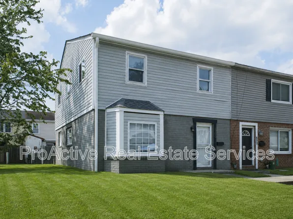 600 Harbour North Dr, Chesapeake, VA 23320