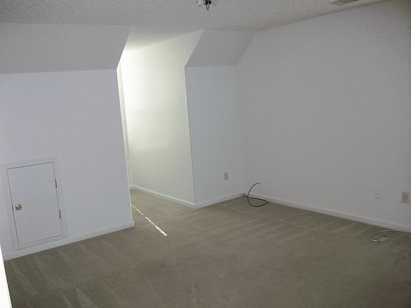4th image of 1522 Bogota Way