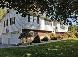 14 Speziale Dr, Fishkill, NY 12524