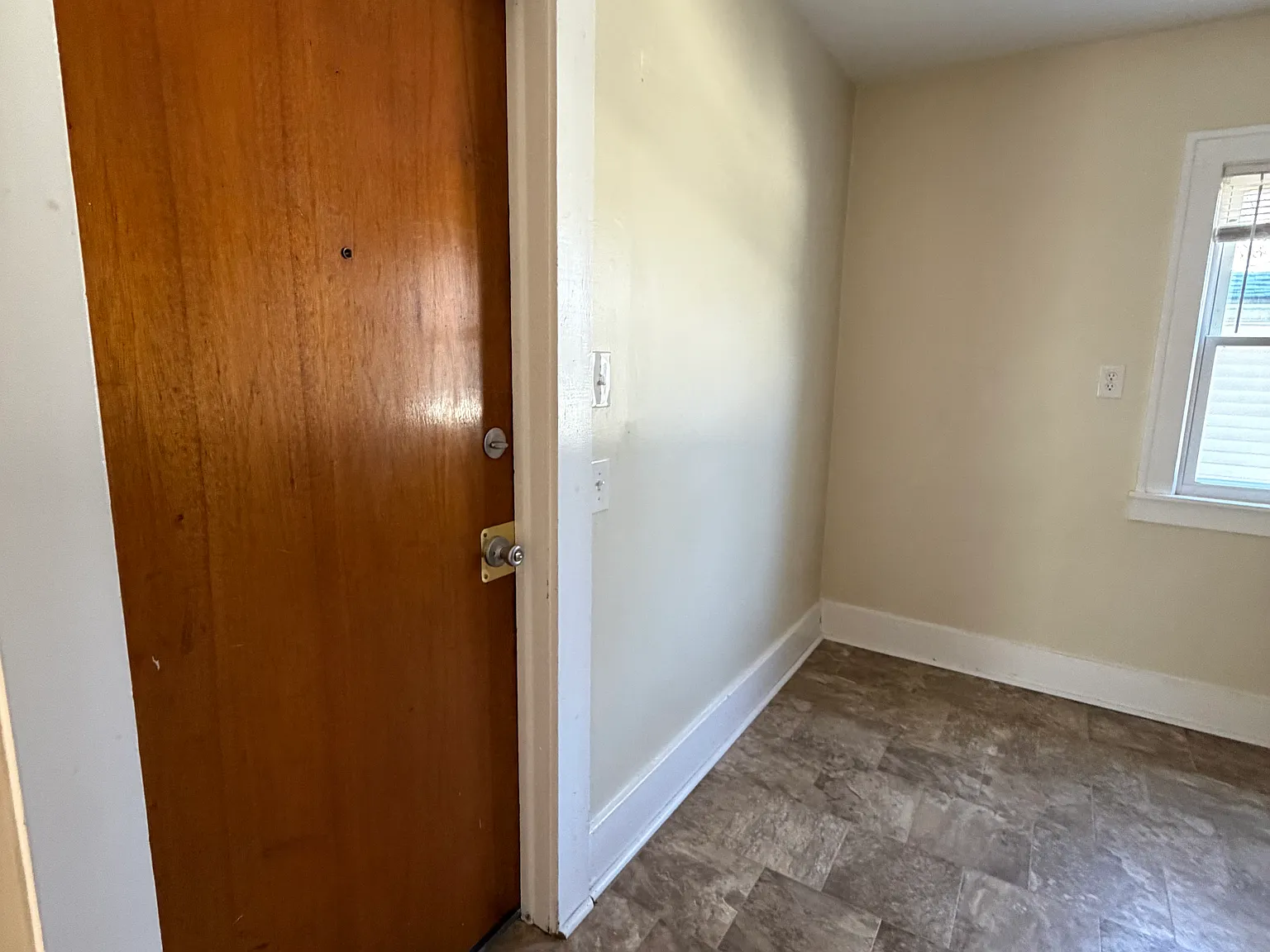 1 bed, 600 sqft, $1,195 — Photo 3
