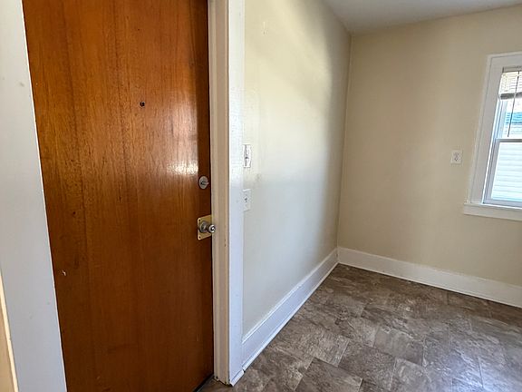 3rd image of 245 Girard Ave #243