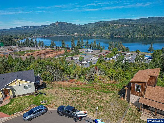 5th image of 6304 Lakepointe Way