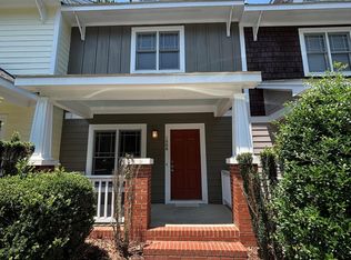 1008 Mica Lamp Ct, Apex, NC 27502